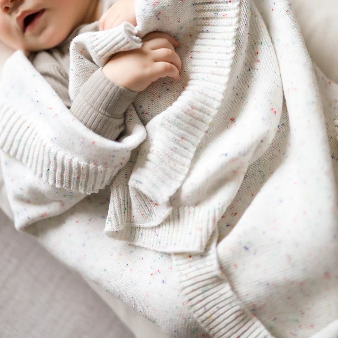 Confetti Speckled Knit Blanket in Milkshake