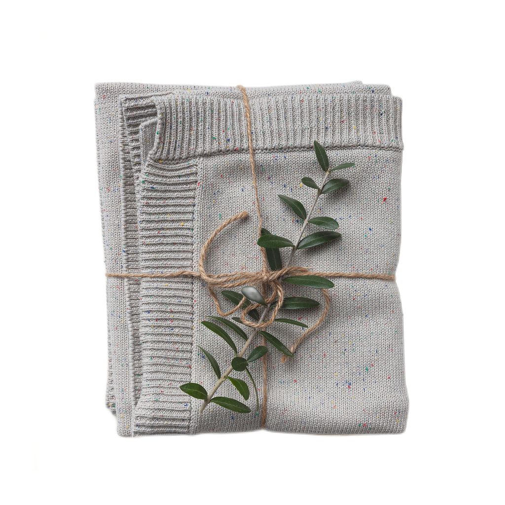Confetti Speckled Knit Blanket in Smoke